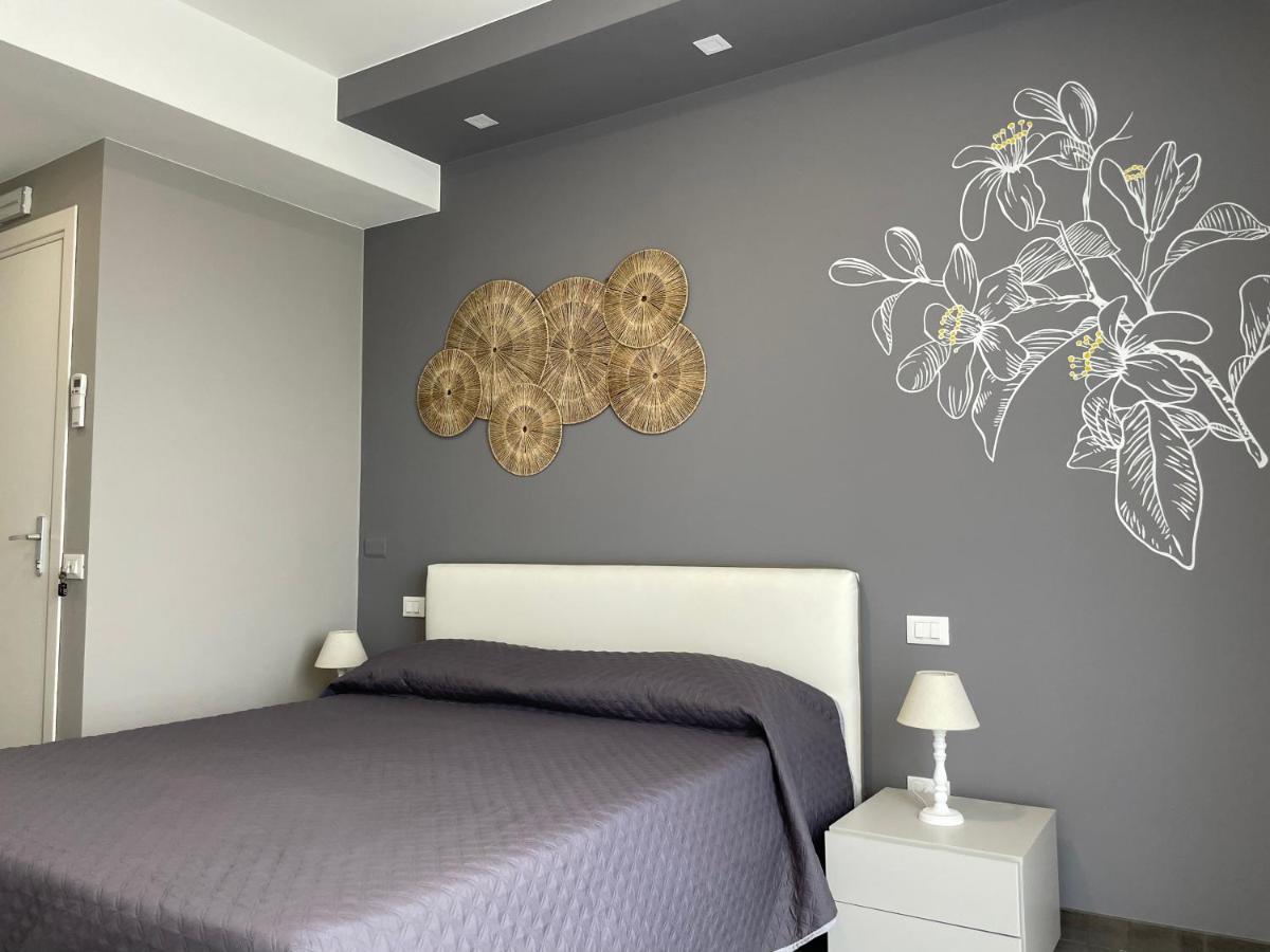 Cala Azzurra Macari Bed And Breakfast And Holidays House المظهر الخارجي الصورة